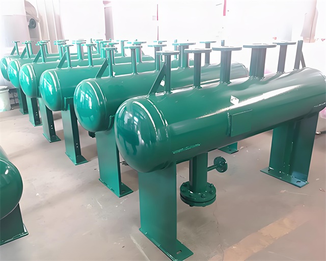锅炉平定平定平定分汽缸工作压力 0.8‑2.5MPa 工业蒸汽分配分气缸 锅炉平定平定平定分汽缸工作压力 0.8‑2.5MPa 工业蒸汽分配分气缸